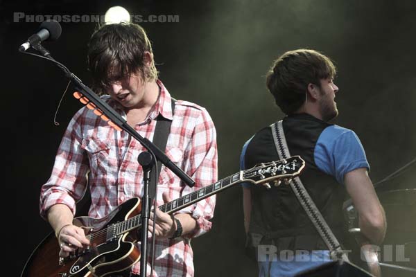 KINGS OF LEON - 2007-08-26 - SAINT CLOUD - Domaine National - Grande Scene - 